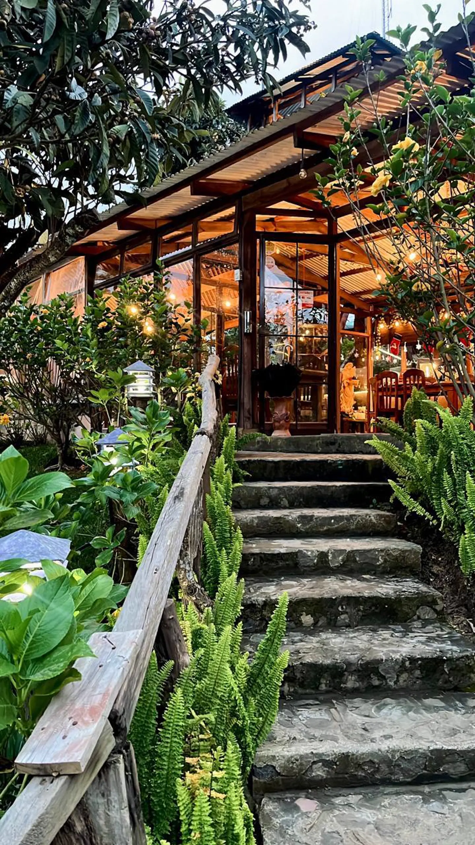 Antigua Mágica restaurante jardín y espacio natural 1